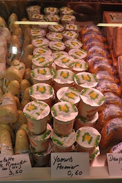 Yaourts au pissenlit, produit incontournable de la ferme de Bahardes Yaourts au pissenlit, produit incontournable de la ferme de Bahardes