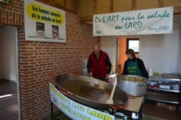 Branle bas de combat avant l'ouverture Pour les marcheurs, un départ pluvieux