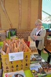 Brigitte ,l'épicière de village,toujours fidèle Brigitte ,l'épicière de village,toujours fidèle