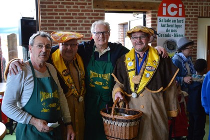 Le panier change de mains , c'est Alain qui prend le relais