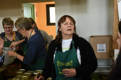 Les 3 infirmires ,Dominique,Bernadette et Martine ,comme  l'hpital, avec le mme srieux 